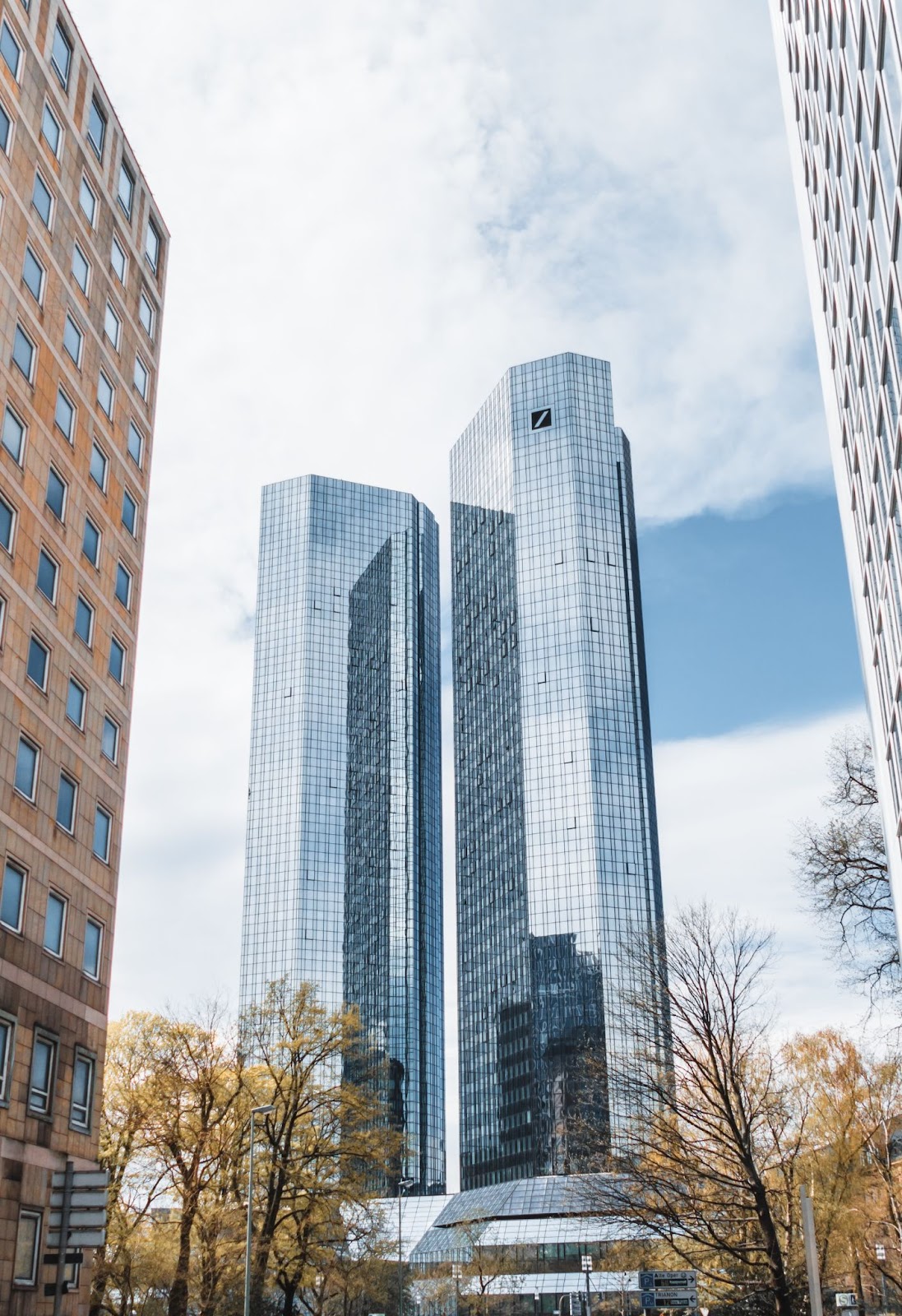 Deutsche Bank Tower